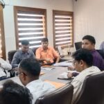 त्रिस्तरीय पंचायत चुनाव में प्रत्येक बूथ पर दिव्यागजनों और वृद्धजनों को मिलेगी पूरी सुविधा,