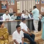 क्षेत्र पंचायत बैठक में हंगामा: वित्तीय आवंटन में भेदभाव और सोलर स्ट्रीट लाइट खरीद में अनियमितता के आरोप, सदन अनिश्चितकाल के लिए स्थगित