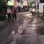 धामी के गड्ढामुक्त सड़कों की बात विनोद चमोली के कानों तक नहीं पहुंची!